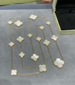 【Valleron Jewelry】CLOVER 16 MOTIF WHITE MOP GOLD NECKLACE - Image 7