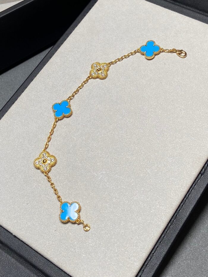 【Valleron Jewelry】CLOVER 5 MOTIF BLUE CHALCEDONY DIAMOND GOLD BRACELET - Image 5