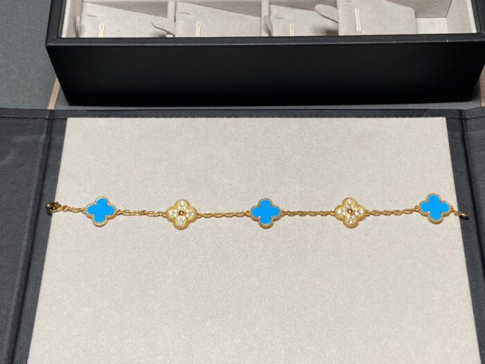 【Valleron Jewelry】CLOVER 5 MOTIF BLUE CHALCEDONY DIAMOND GOLD BRACELET - Image 9