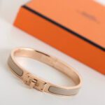 【Valeron Jewelry】HM KELLY GREY BRACELET - Image 4