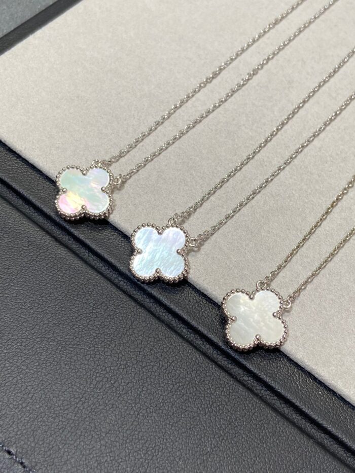 【Valleron Jewelry】CLOVER MEDIUM SILVER WHITE MOP NECKLACE - Image 7