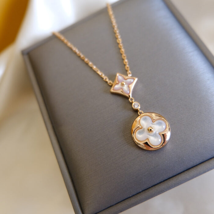 【Valleron Jewelry】STAR AND SUN WHITE MOP 2 MOTIF PINK GOLD NECKLACE - Image 1