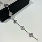 【Valleron Jewelry】CLOVER 5 MOTIF SILVER DIAMOND BRACELET - Image 2
