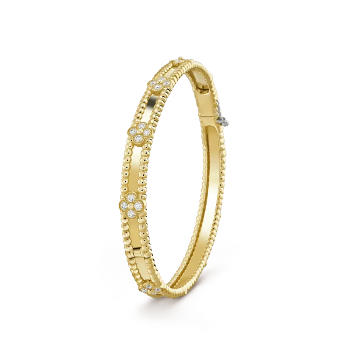 【Valerone Jewelry】CLOVER BRACELET 4MM DIAMONDS - Image 2