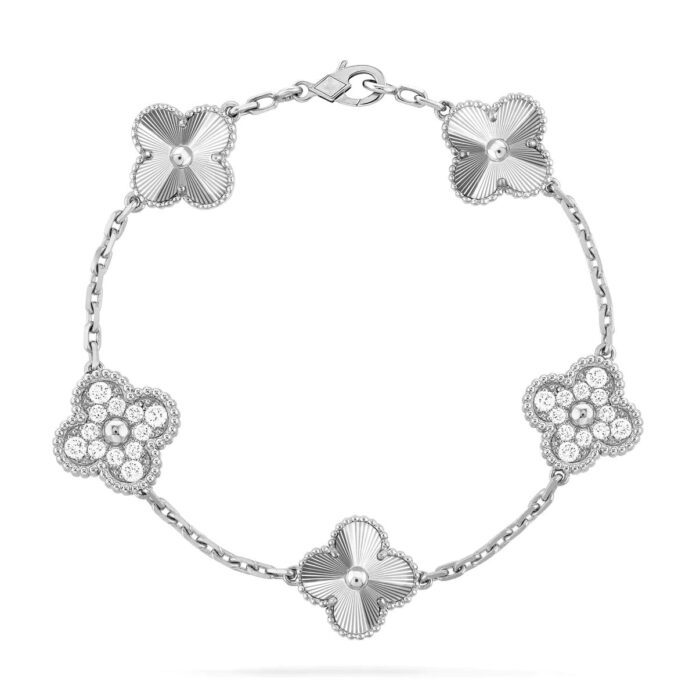 【Valleron Jewelry】CLOVER 5 MOTIF SILVER DIAMOND BRACELET - Image 1