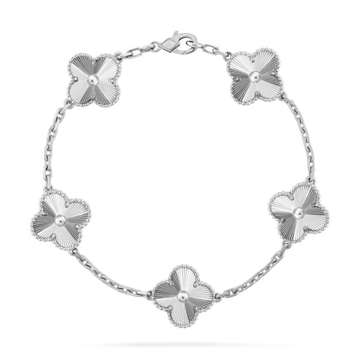 【Valleron Jewelry】CLOVER SILVER 5 MOTIFS BRACELET - Image 1