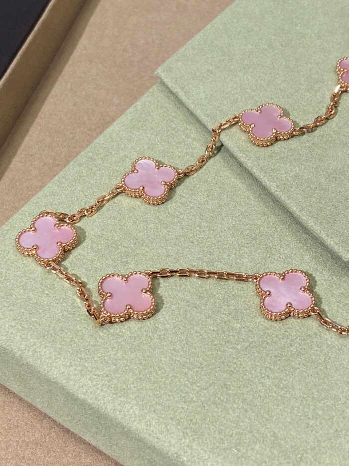 【Valerone Jewelry】Pink Necklace with Ten Clover Designs - Image 8