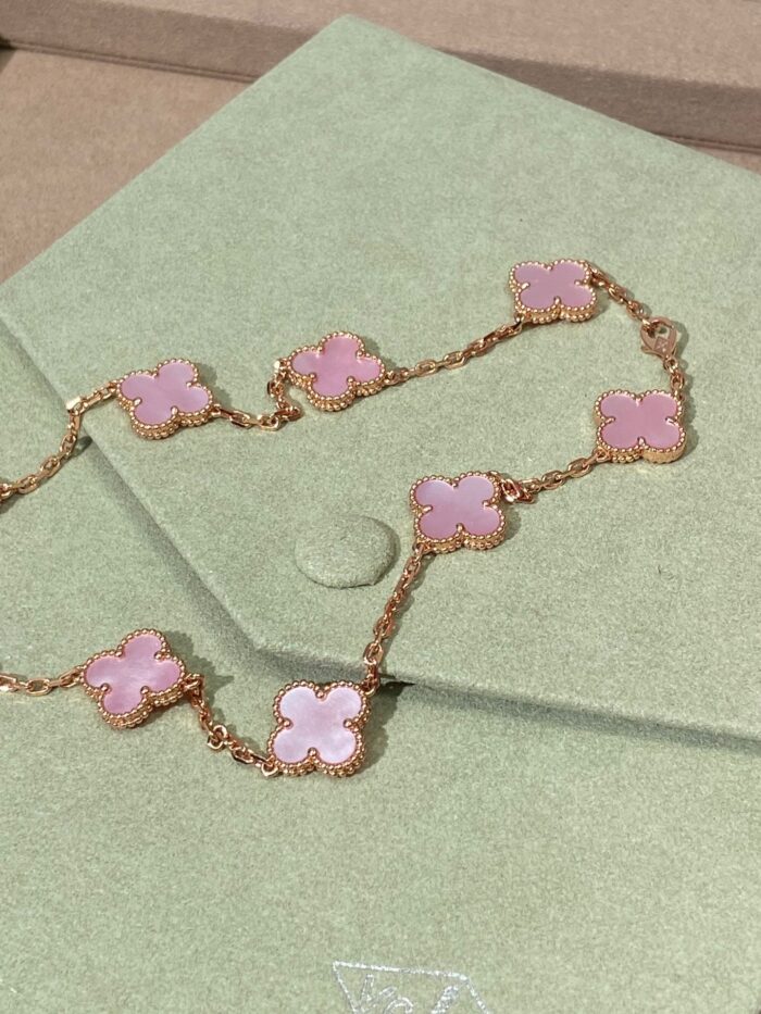 【Valerone Jewelry】Pink Necklace with Ten Clover Designs - Image 9