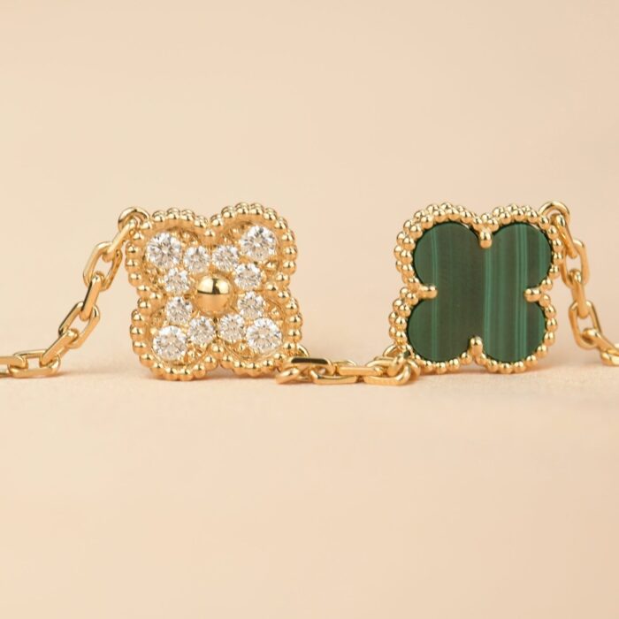 【Valeron Jewelry】CLOVER  5 MOTIF MALACHITE DIAMOND BRACELET - Image 6