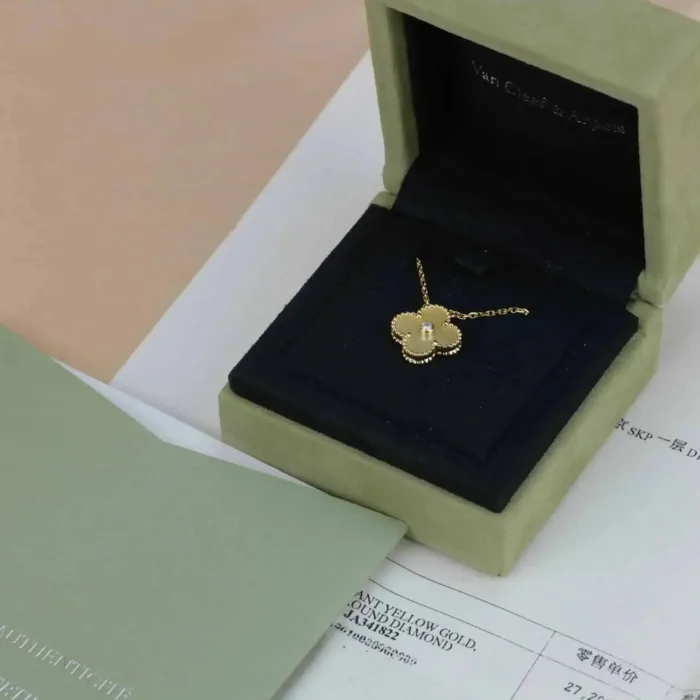 【Valleron Jewelry】CLOVER 15MM DIAMOND GOLD MOTHER OF PEARL NECKLACE - Image 2