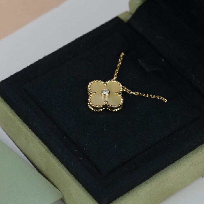 【Valleron Jewelry】CLOVER 15MM DIAMOND GOLD MOTHER OF PEARL NECKLACE - Image 4