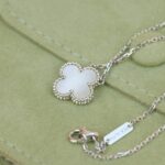【Valleron Jewelry】CLOVER  15MM WHITE MOTHER-OF-PEARL SILVER - Image 3