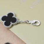 【Valleron Jewelry】CLOVER 5 MOTIF ONYXS  BRACELET SILVER - Image 6