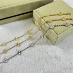 【Valeron Jewelry】CLOVER 6 MOTIF DIAMOND LASER BRACELET - Image 2