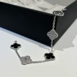 【Valleron Jewelry】CLOVER 5 MOTIF ONYXS DIAMOND BRACELET SILVER - Image 4