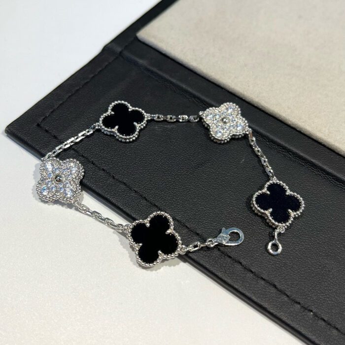 【Valleron Jewelry】CLOVER 5 MOTIF ONYXS DIAMOND BRACELET SILVER - Image 9