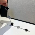 【Valleron Jewelry】CLOVER 5 MOTIF ONYXS DIAMOND BRACELET SILVER - Image 10