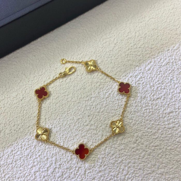 【Valeron Jewelry】CLOVER 6 MOTIF RED AGATE LASER BRACELET - Image 3
