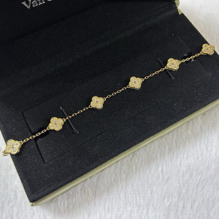 【Valeron Jewelry】CLOVER 6 MOTIF DIAMOND BRACELET - Image 6