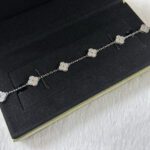 【Valeron Jewelry】CLOVER 6 MOTIF DIAMOND BRACELET - Image 8