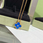 【Valerone Jewelry】CLOVER 15MM DIAMOND AND BLUE AGATE NECKLACE - Image 2