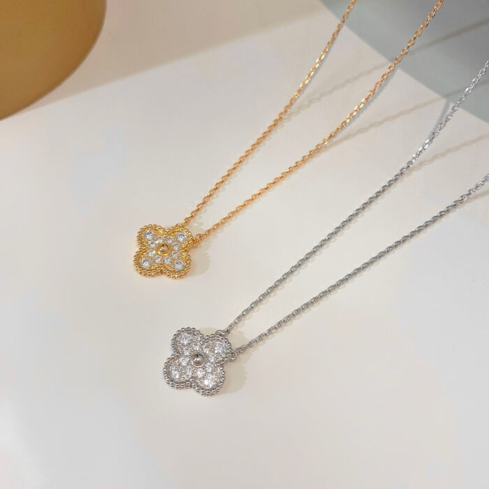 【Valleron Jewelry】CLOVER 15MM DIAMOND SINGLE FLOWER NECKLACE - Image 2