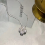 【Valleron Jewelry】CLOVER 15MM DIAMOND SINGLE FLOWER NECKLACE - Image 4