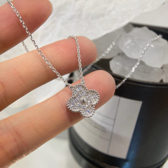 【Valleron Jewelry】CLOVER 15MM DIAMOND SINGLE FLOWER NECKLACE - Image 7