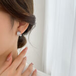 【Valeron Jewelry】ZERO 1 DIAMOND PAVED EARRINGS - Image 4