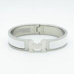 【Valeron Jewelry】H WHITE BRACELET - Image 3