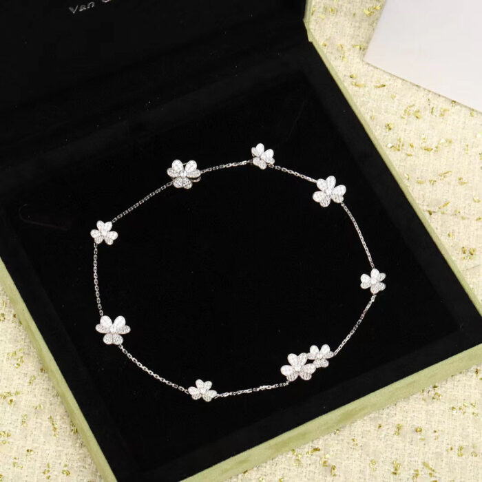 【Valeron Jewelry】FRIVOLE SILVER 9 FLOWERS NECKLACE - Image 3