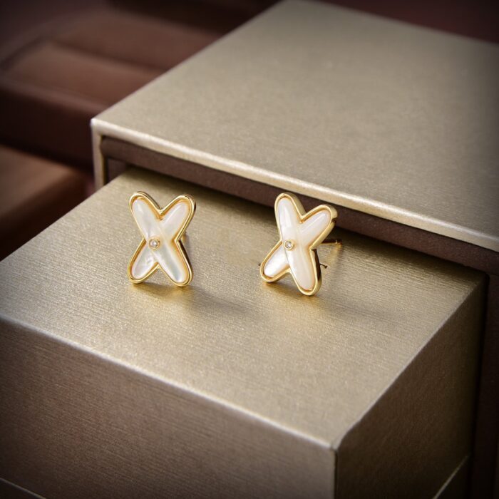 【Valeron Jewelry】JEUX DE WHITE MOP GOLD DIAMOND EARRINGS - Image 3