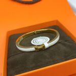 【Valeron Jewelry】CLASSIC HM CLIC WHITE 8MM ENAMEL BRACELET - Image 4