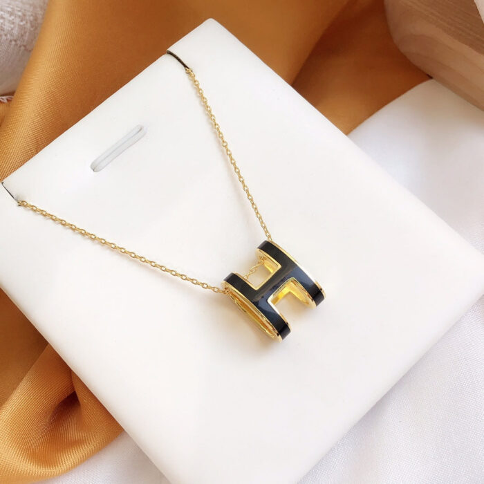 【Valleron Jewelry】HM CLIC BLACK ENAMEL GOLD NECKLACE - Image 5