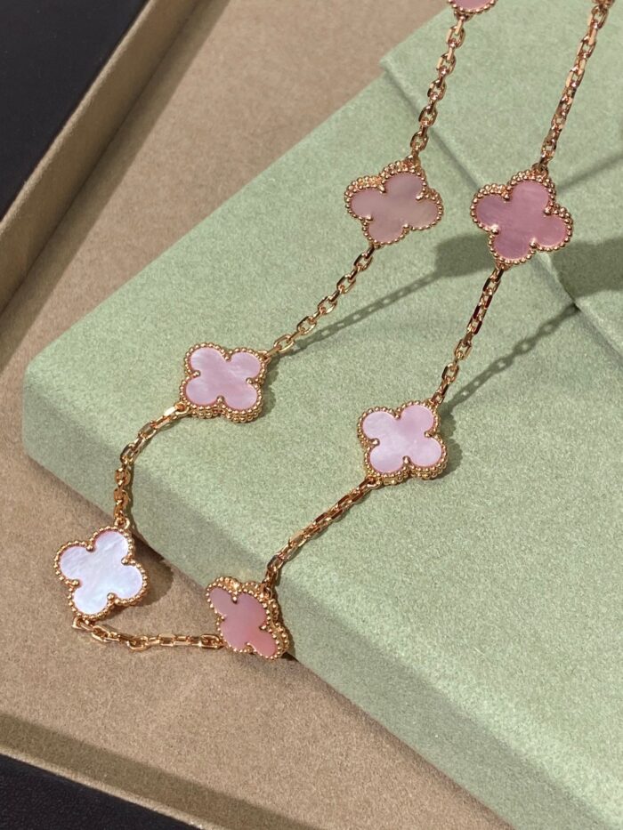 【Valerone Jewelry】Pink Necklace with Ten Clover Designs - Image 6