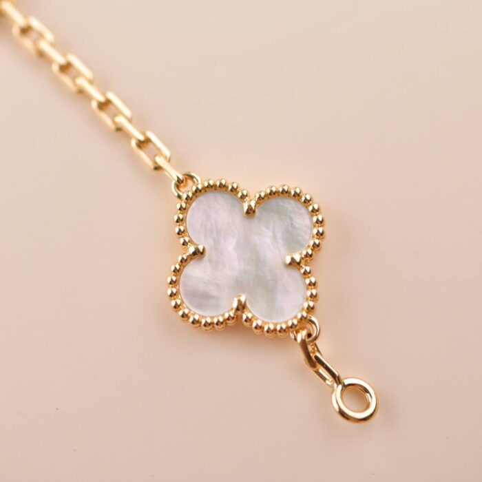 【Valleron Jewelry】CLOVER  5 MOTIF WHITE MOP BRACELET - Image 9