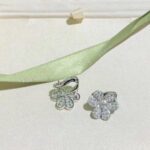 【Valeron Jewelry】FRIVOLE SILVER FLOWER DIAMOND EARRINGS - Image 3