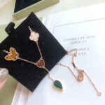 【Valeron Jewelry】LUCKY SPRING 4 MOTIFS ROSE GOLD NECKLACE - Image 2