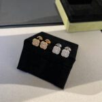 【Valeron Jewelry】CLOVER MINI DIAMOND STUD EARRINGS - Image 9